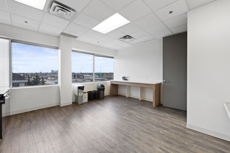5735 7st 3rd floor 0004 768x512