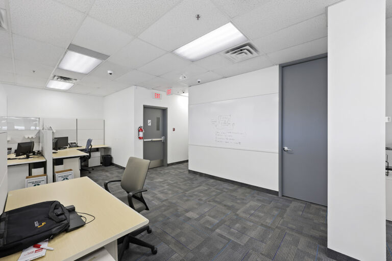 5735 7st 3rd floor 0013 768x512