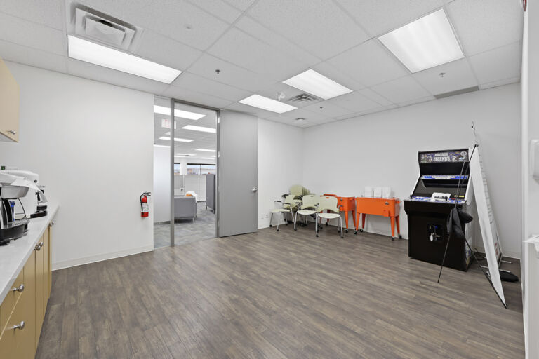 5735 7st 3rd floor 0018 768x512