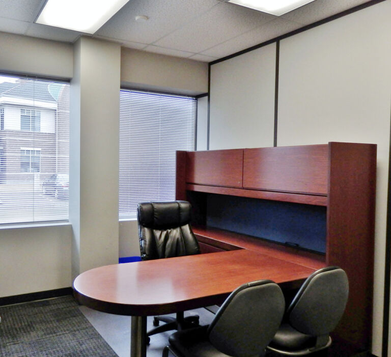 5735 7th st ne p3250403 768x702