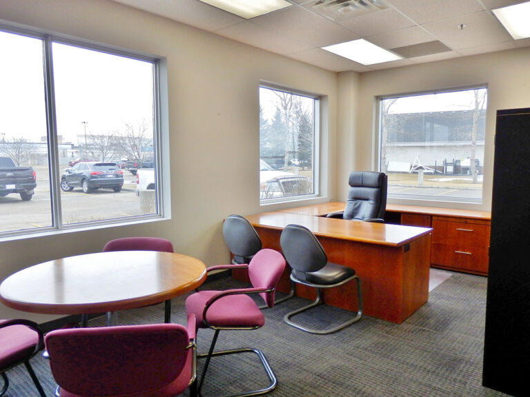 5735 7th st ne p3250407 768x576