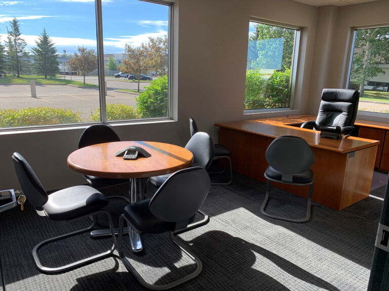 5735 7th st ne office 768x576