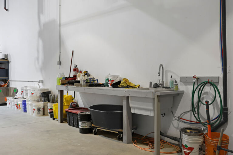 112 2719 7st ne 005 768x512