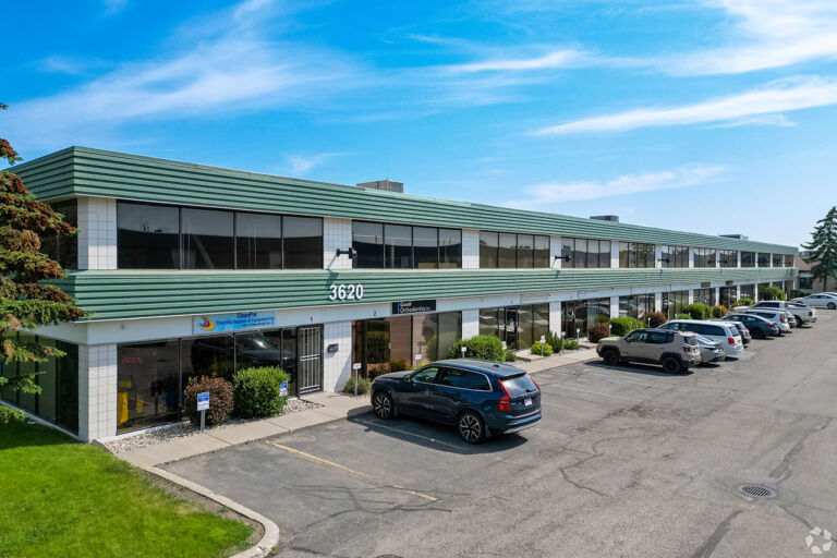 3620 29 st ne 768x512