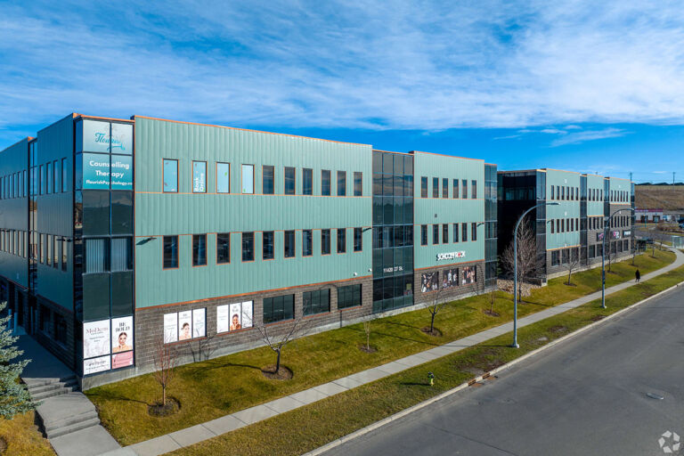 11420 27 st se exterior rs 768x512